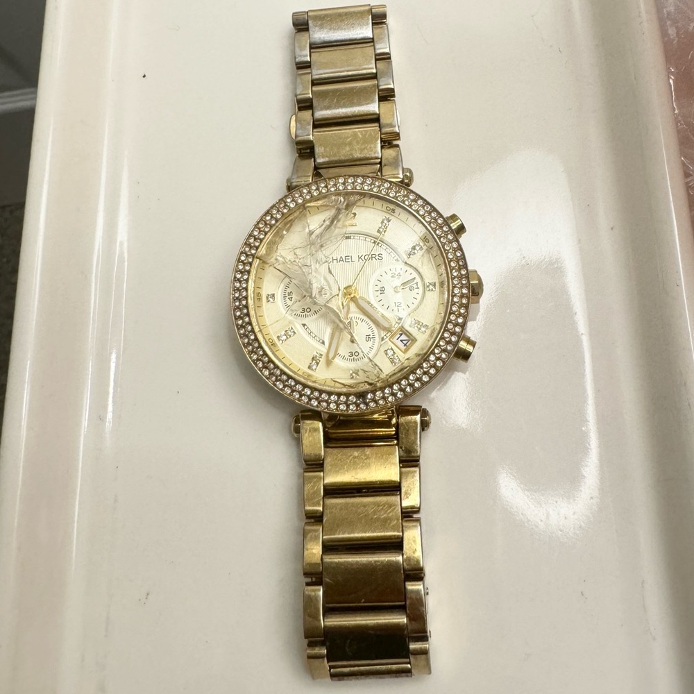 Michael Kors Gold Diamond Watch - Cracked Glass